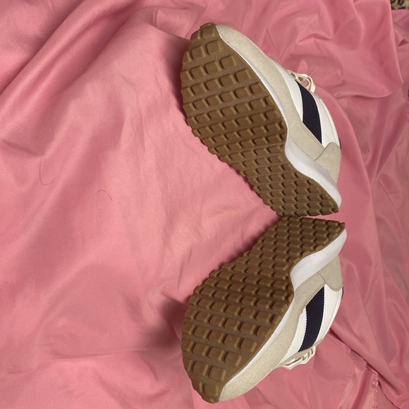 Women’s Nautica Sneakers with NAVTech Comfort - 10M - Picture 2 of 7